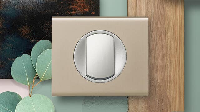 interrupteur-celiane-nickel-velours-marque-Legrand