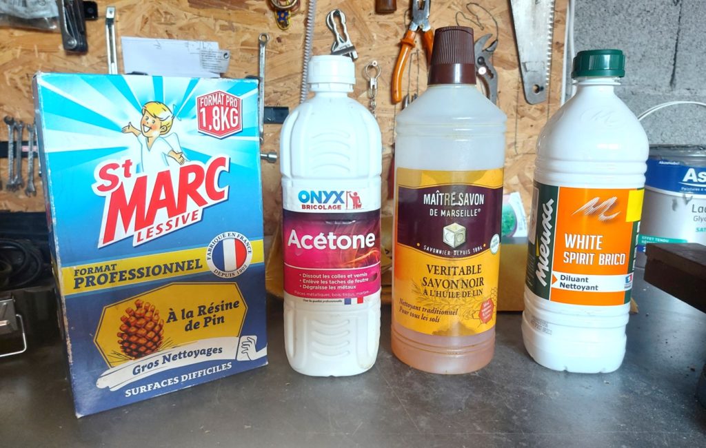 acetone-lessive-st-marc-white-spirit-flinterieur-Fabienne-Luypaert